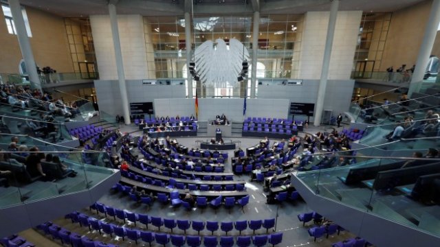 <p>
	Бундестагът. <em>Снимка: Ройтерс</em></p>
