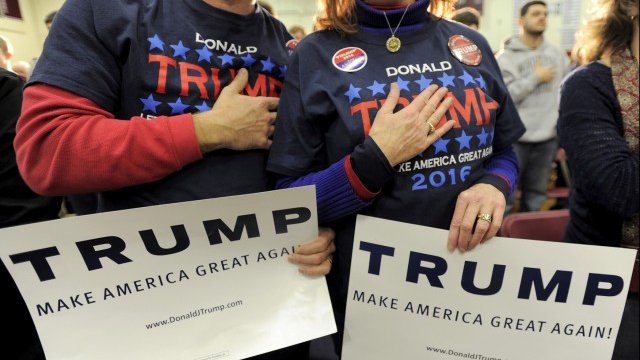 <p>
	Поддръжници на Доналд Тръмп. <em>Снимка: Ройтерс</em></p>
