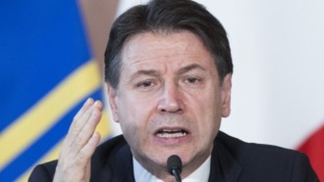 <p>
	Италианският премиер Джузепе Конте. <em>Снимка: Bloomberg LP</em></p>
