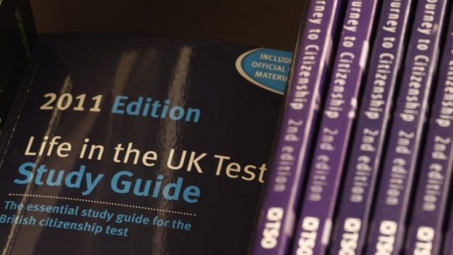 <p>
	Говоренето за излизане от ЕС и ограниченията пред имиграцията са белег за срив на националното доверие, което може да има катастрофални икономически последствия. <em>Снимка: Ройтерс</em></p>
