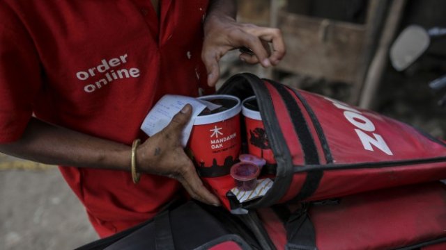 <p>
	Zomato скоро може да има сериозна конкуренция. <em>Снимка: Dhiraj Singh/Bloomberg&nbsp;</em></p>
