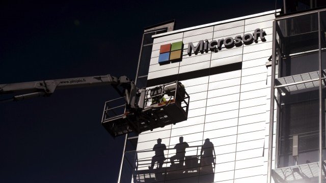 <p>
	Microsoft отново ще преструктурира бизнеса си. <em>Снимка: Ройтерс</em></p>
