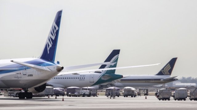 <p>
	Самолет 787-9 Dreamliner на Boeing Co.&nbsp;на ANA Holdings Inc. <em>Снимка: Ore Huiying/Bloomberg</em></p>
