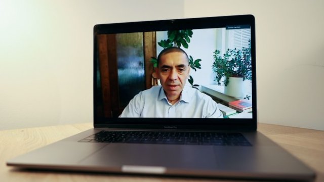 <p>
	Главният изпълнителен директор на изследователската компания от Майнц BioNTech Угур Шахин. <em>Снимка: Bloomberg LP</em></p>
