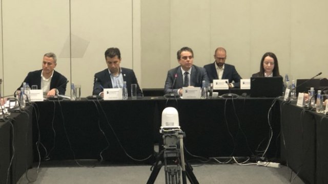 <p>
	Снимка: &quot;Продължаваме промяната&quot;</p>
