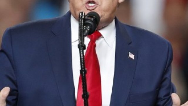 <p>
	Американският президент Доналд Тръмп.&nbsp;<em>Снимка: EPA/БГНЕС</em></p>
