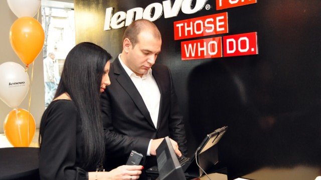 <p>
	Преди две седмици Lenovo откри първия си ексклузивен представителен магазин в София &ndash; Lenovo Exclusive Store.<em> Снимка:&nbsp;Lenovo&nbsp;</em></p>
