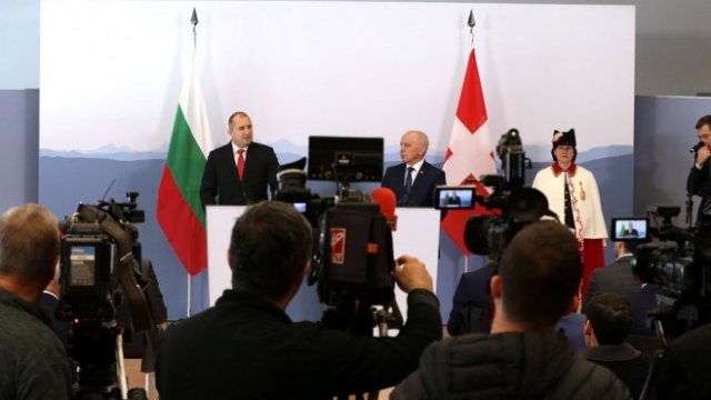 <p>
	<em>Снимка: пресцентър на президентството</em></p>
