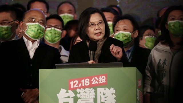 <p>
	<em>Снимка:&nbsp;&nbsp;EPA/RITCHIE B. TONGO</em></p>
