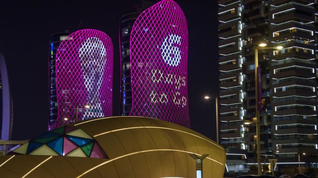 Броени дни остават до Световното първенство в Катар. Снимка:  EPA/NOUSHAD THEKKAYIL