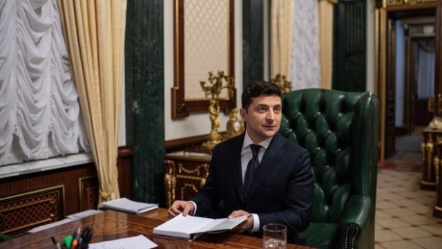 <p>
	Украинсият президент Володимир Зеленски. <em>Снимка: Alexey Furman/Bloomberg</em></p>
