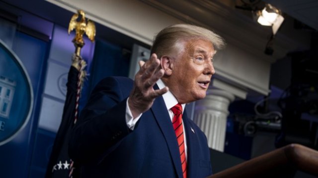 <p>
	Доскоро Тръмп можеше да се похвали с икономиката, но вече не е така. <em>Снимка: Bloomberg</em></p>
