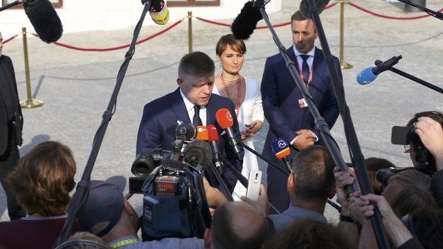 <p>
	Роберт Фицо. <em>Снимка: Ройтерс</em></p>
