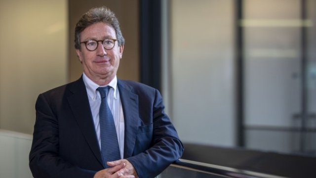 <p>
	Луис Камилери. <em>Снимка: Bloomberg L.P.</em></p>
