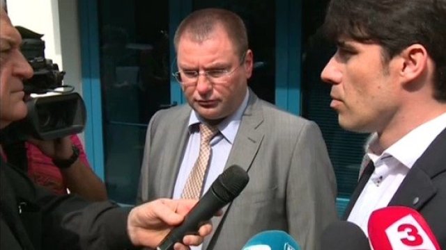 <p>
	Изпълнителният директор на медията Кирил Благоев коментира постигнатото споразумение. <em>Източник: TV7</em></p>
