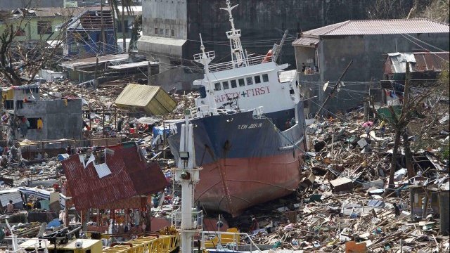 Ще помете ли тайфунът икономиката на Филипините?