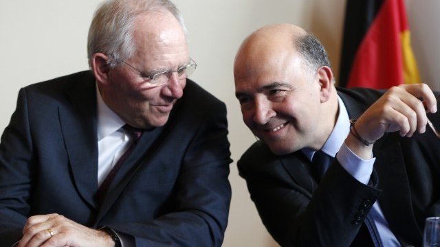 <p>
	Шойбле (вляво) и Московиси са участвали в тайната среща. <em>Снимка: архив Ройтерс</em></p>
