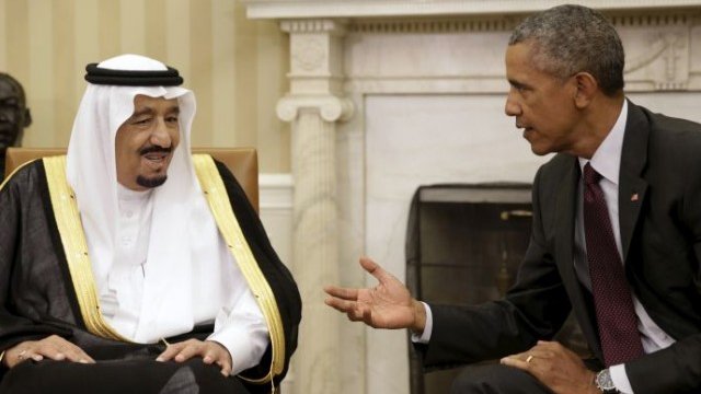 <p>
	Саудитският крал Салман е на първото си посещение в САЩ, където се срещна с Барак Обама.<em> Снимка: Ройтерс</em></p>
