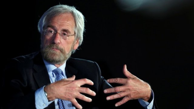 <p>
	Главният икономист на ЕЦБ Петер Прат. <em>Снимка: Ройтерс</em></p>
