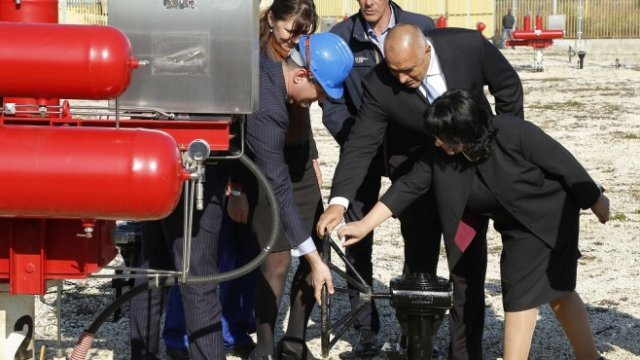 <p>
	Въвеждането в експлоатация на газовата връзка с Румъния. Снимка:<em> МС</em></p>
