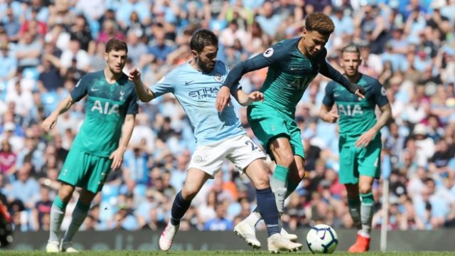 <p>
	<em>Мач между Манчестър Сити и Тотнъм отпреди пандемията. Снимка: БГНЕС/EPA/NIGEL RODDIS</em></p>
