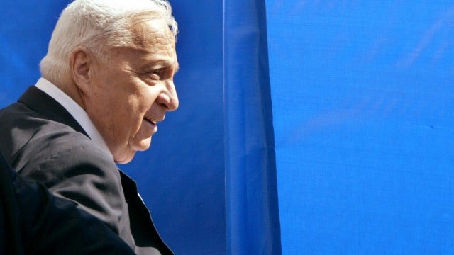 <p>
	Бившият израелски премиер Шарон почина на 85 години в болница в Ерусалим. <em>Снимка: Ройтерс</em></p>
