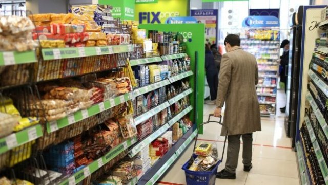 Б. Николов: Търговците намаляват количеството за сметка на цените 