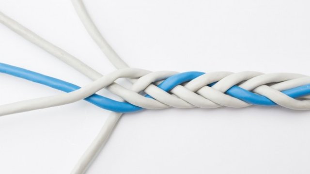 <p>
	Сделките с покупко-продажба на предприятия са все още на дневен ред, макар при променени условия. Снимка: Pixabay</p>
