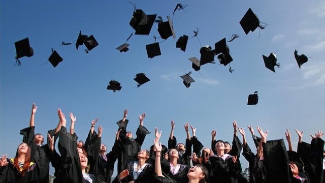 15% ръст на разходите за издръжка на обучението в университетите искат ректори