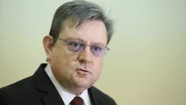 <p>
	Директорът на УМБАЛ &bdquo;Александровска&ldquo; Атанас Атанасов. <em>Снимка: БГНЕС</em></p>
