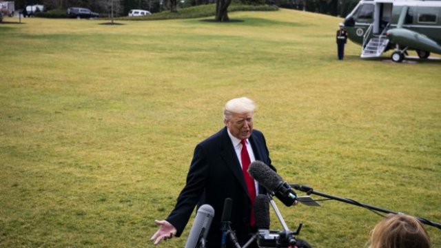 <p>
	<em>Снимка:&nbsp;&nbsp;Al Drago/Bloomberg</em></p>
