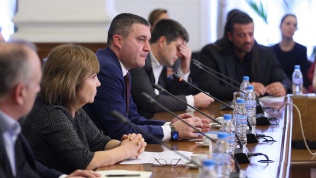 <p>
	<em font-size:="" pt="" style="color: rgb(102, 102, 102); font-family: ">Снимка: Димитър Кьосемарлиев, Investor Media Group</em></p>
