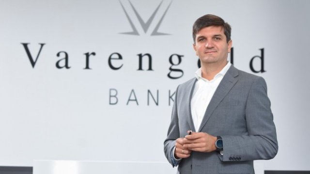 <p>
	Сергей Пантелеев, управител на клона на Varengold Bank в София. <em>Снимка: Varengold Bank </em></p>
