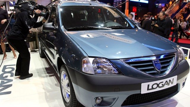 <p>
	Моделът на Dacia Logan MCV вече ще се произвежда в Мароко. <em>Снимка: архив Ройтерс</em></p>
