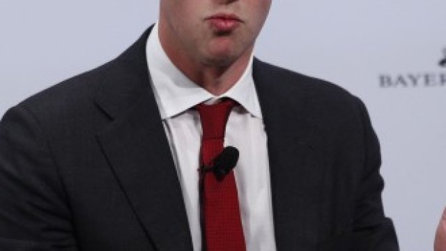 <p>
	<em>Марк Зукърбърг. Снимка:&nbsp;Michaela Handrek-Rehle/Bloomberg</em></p>
