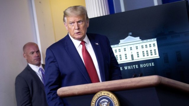 Тръмп с нови четири заповеди за финансови облекчения