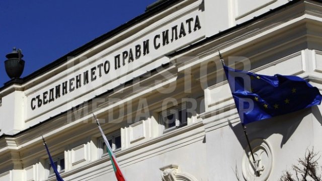 <p>
	<em font-size:="" pt="" style="color: rgb(102, 102, 102); font-family: ">Снимка: Олег Попов, Investor Media Group</em></p>
