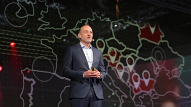 <p>
	Алехандро Платер, главен изпълнителен директор на А1 Group. <em>Снимка: А1</em></p>
