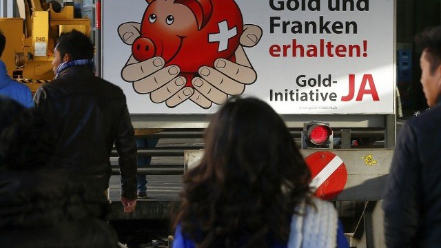 <p>
	Реклама на поддръжниците на инициативата. <em>Снимка: Ройтерс</em></p>
