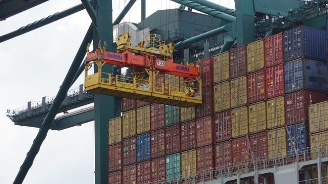 Търговският дефицит на България расте с близо 76% за година към края на август