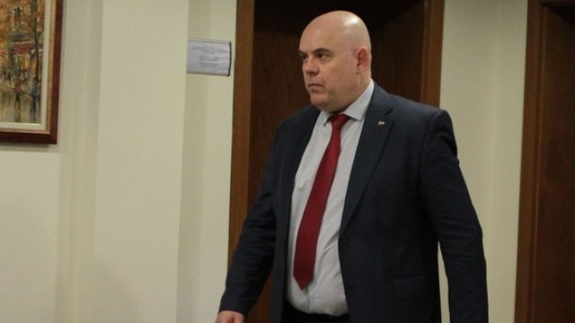 <p>
	<em font-size:="" pt="" style="color: rgb(102, 102, 102); font-family: ">Снимка: Димитър Кьосемарлиев, Investor Media Group</em></p>
