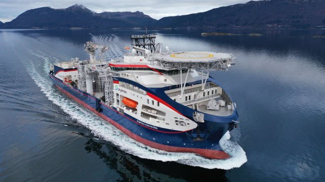 Снимка: mirosgroup@X