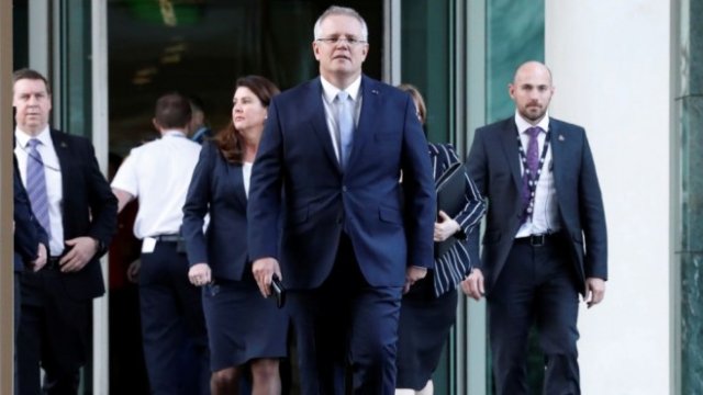 <p>
	Скот Морисън. <em>Снимка: Ройтерс</em></p>
