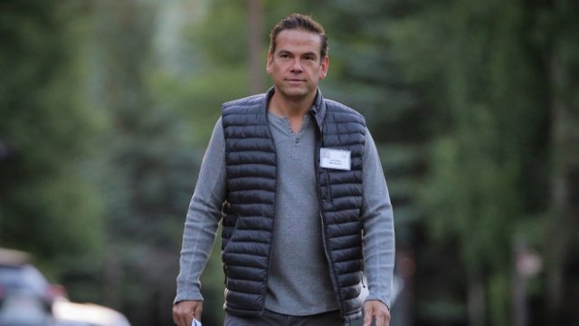 <p>
	Лаклан Мърдок.&nbsp;<em>Снимка: Архив Ройтерс</em></p>
