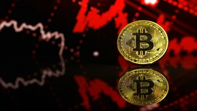 Накъде поема биткойнът?