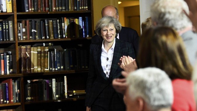 <p>
	Министърът на вътрешните работи на Великобритания Тереза Мей. <em>Снимка: Ройтерс</em></p>
