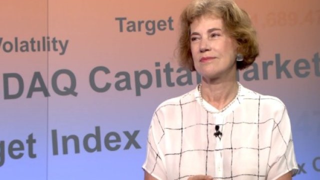 <p>
	<em>Елена Поптодорова,&nbsp;Bloomberg TV Bulgaria</em></p>
