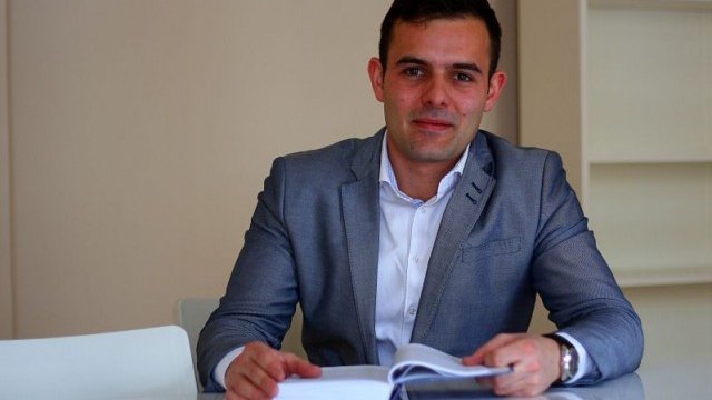 <p>
	Тома Станишев.<em> Снимка: Личен архив</em></p>
