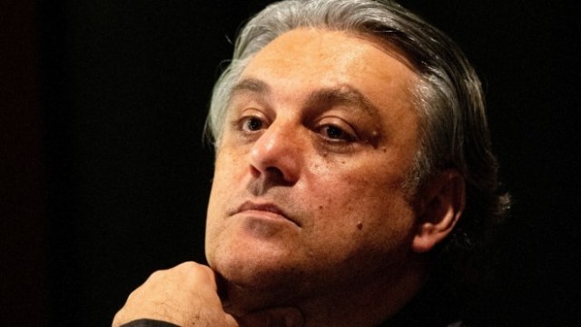 <p>
	<em>Ръководителят на Renault Лука де Мео. Снимка:&nbsp;</em><em>Benjamin Girette/Bloomberg</em></p>
