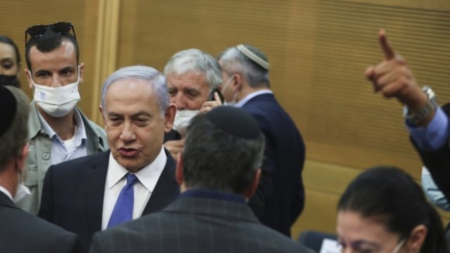 <p>
	Нетаняху бе най-дълго управлявалият премиер в историята на Израел. <em>Снимка: EPA/RONEN ZVULUN / POOL</em></p>
